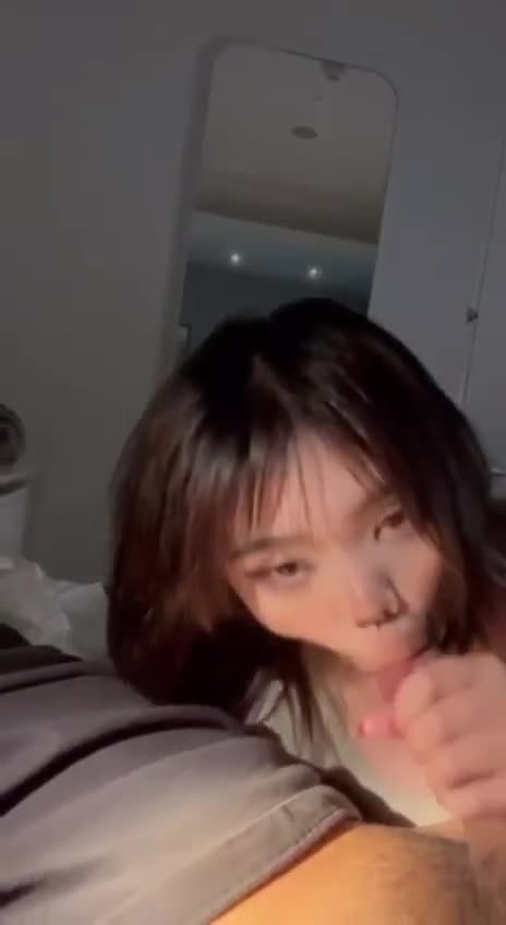 Girlfriend With Sucks Dick