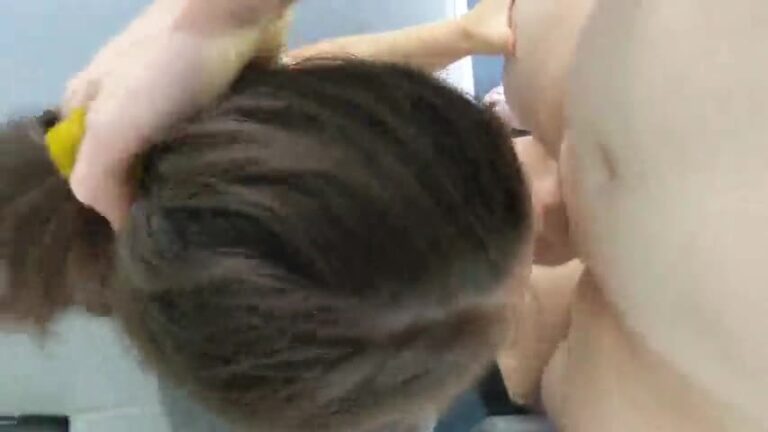 Wife Lets Him Use Her Mouth