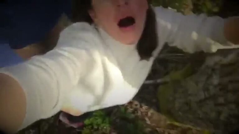 Girl Fucks In Nature Selfie